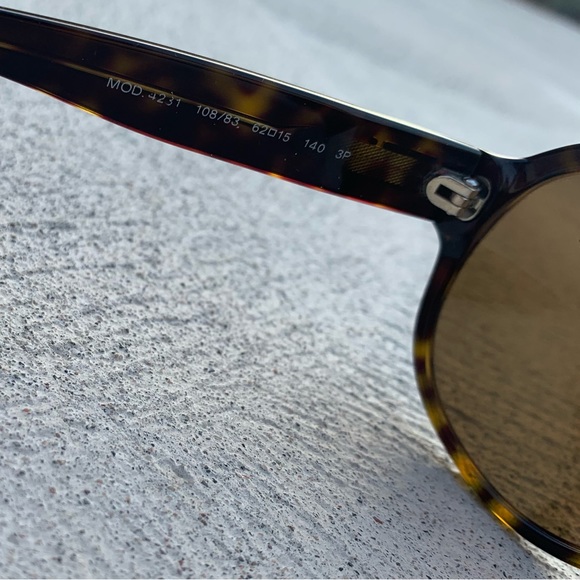 Versace Sunglasses Polarized - Picture 4 of 8
